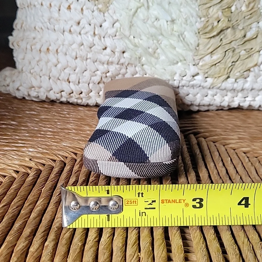 Burberry hard eyeglass/sunglass case